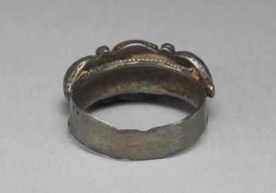 图片[3]-Silver ring with inlay of coral and turquoise, Qing dynasty, 18th c., Tibetan work-China Archive